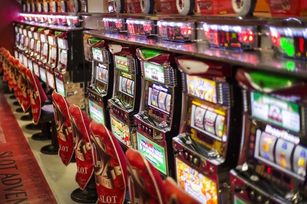 Live dealer video feed with community cards visible on table